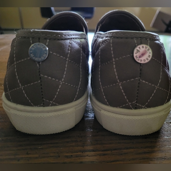 Steve Madden slip on sneaker or loafer - Picture 4 of 6